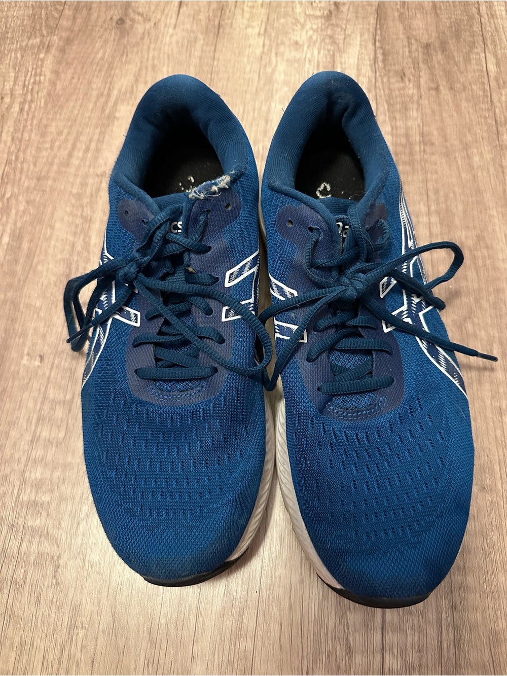 ASICS Men's Blue Running Sneakers Size 9.5. Good used condition.